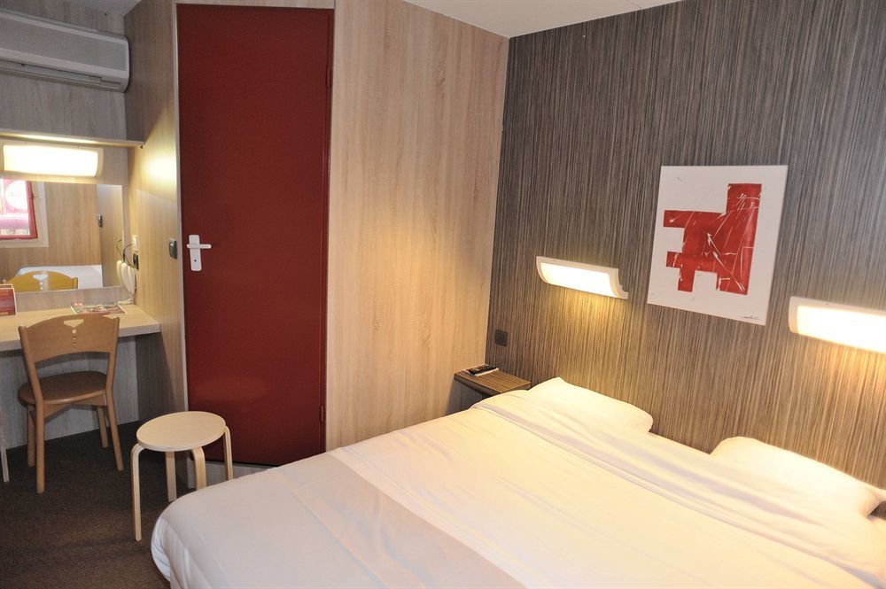 Hotel 4 Saisons Onet-le-Château Esterno foto