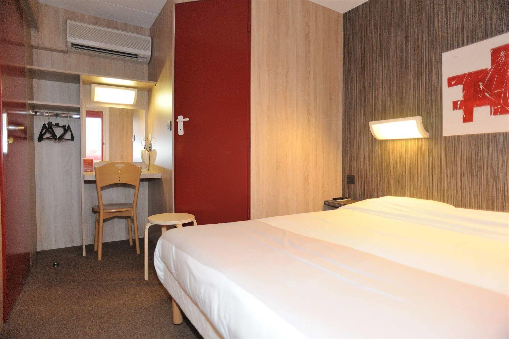 Hotel 4 Saisons Onet-le-Château Esterno foto