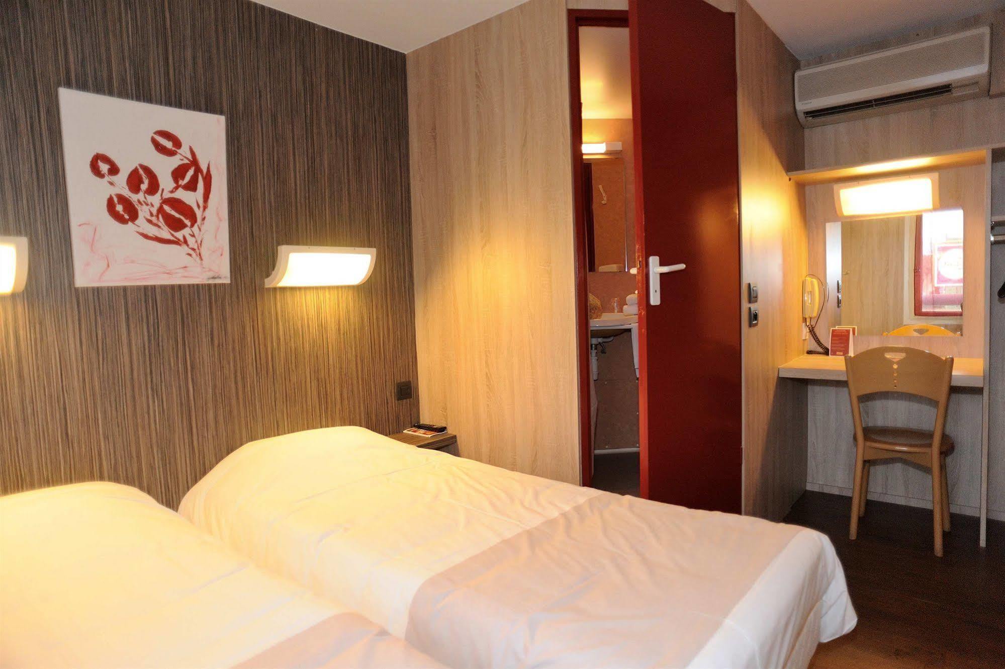 Hotel 4 Saisons Onet-le-Château Esterno foto